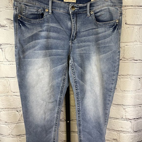 EUC  Seven7  Girlfriend  Jeans - Picture 1 of 4